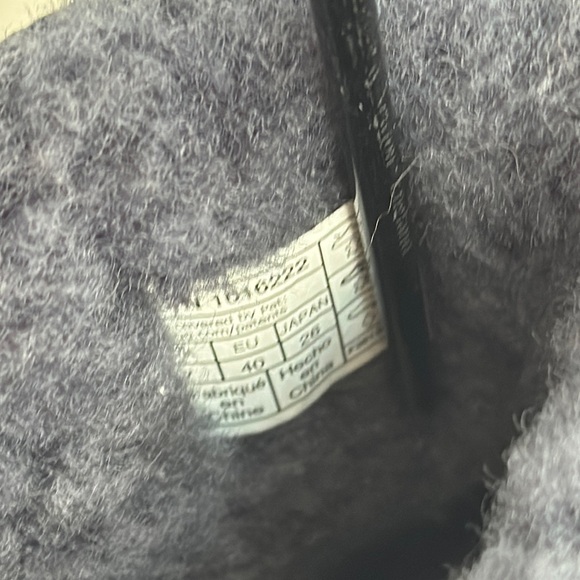 UGG CLASSIC MINI ll BOOTS    EVE BLUE  
EXCELLENT CONDITION   SIZE 9 - Picture 10 of 11